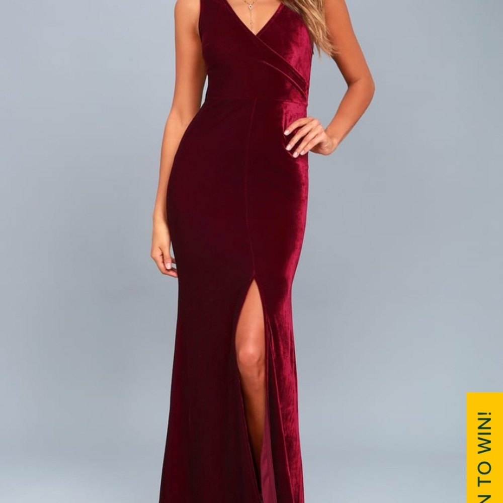 Lulu’s Burgundy Velvet Maxi Dress